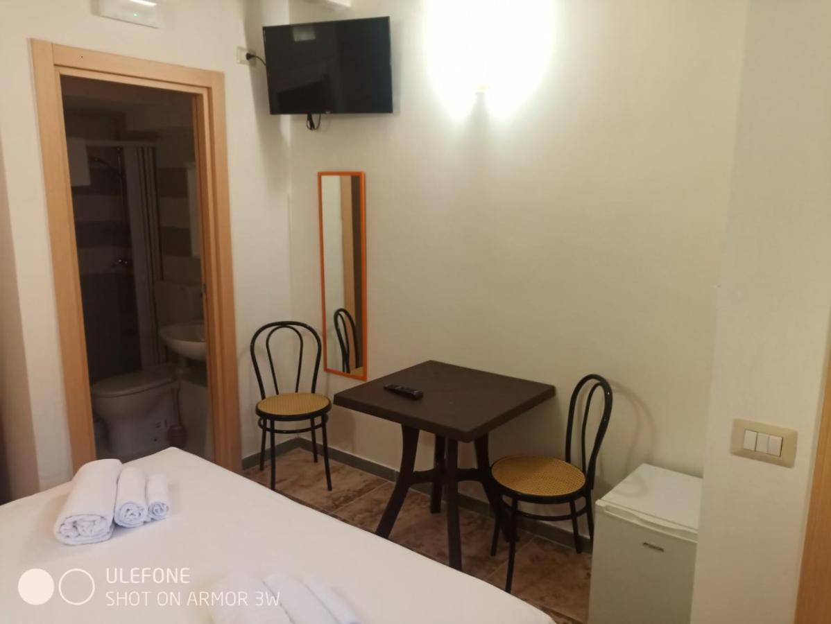 B&B L'Antica Dimora ...E Dei Mestieri Otranto Exteriör bild